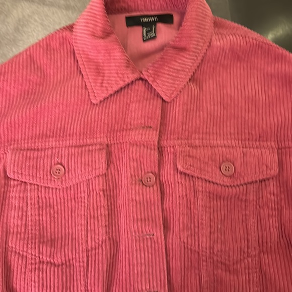 Forever 21 Cropped Raw Hem Raspberry Corduroy Shacket. Worn once. Small. - Picture 4 of 11